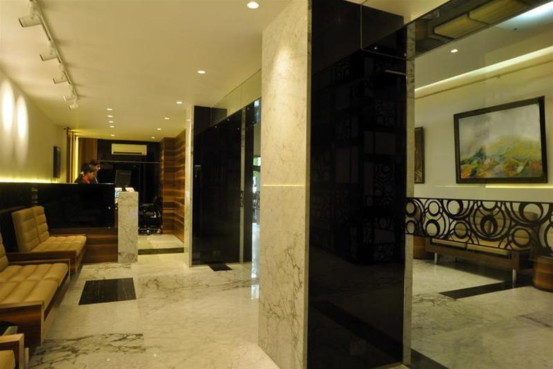 디플로맷 호텔 뭄바이 외부 사진